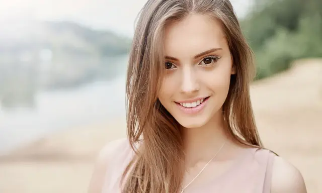 Chcesz naturalny look? Jak nakładać krem BB krok po kroku!